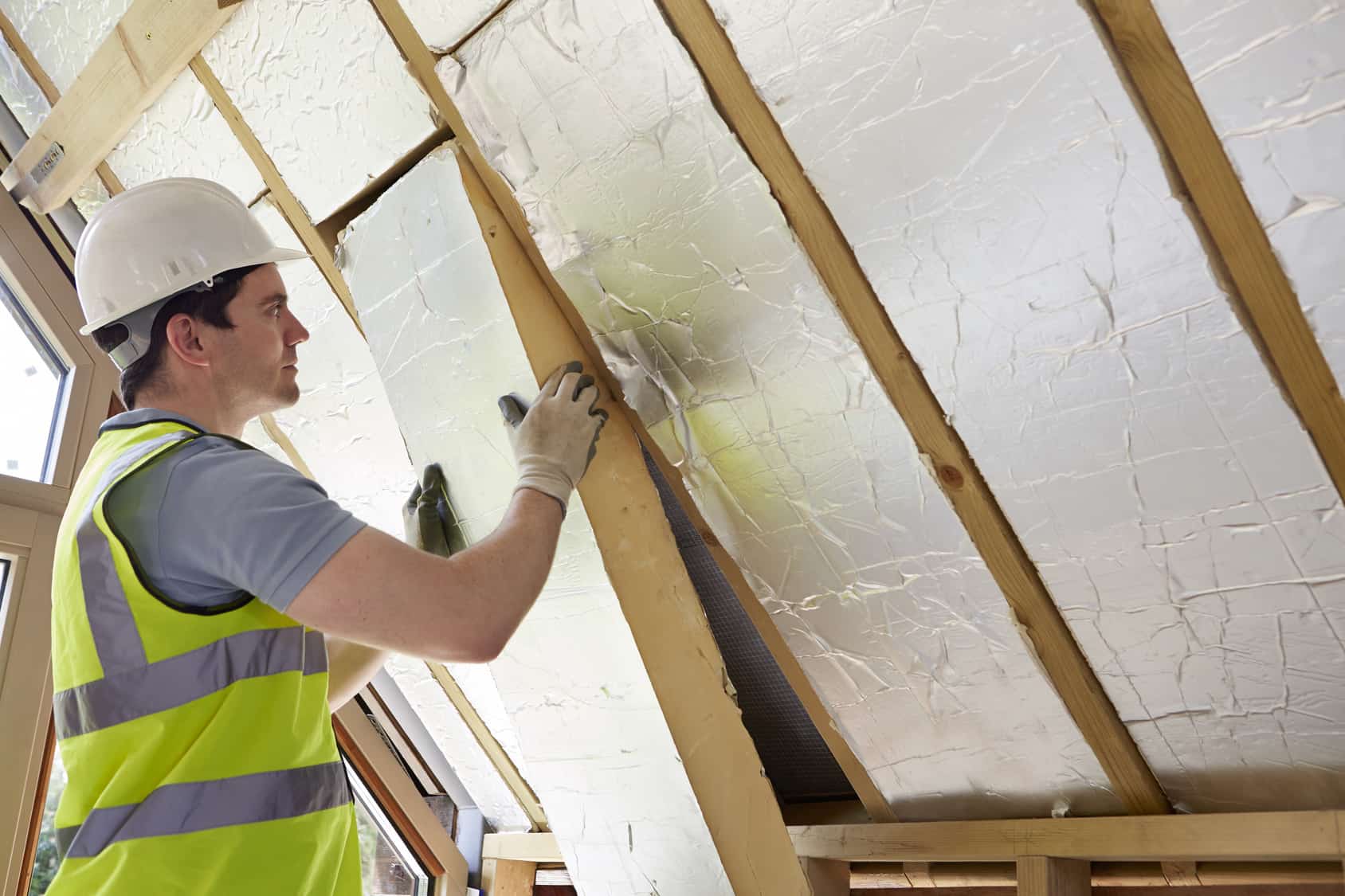 Isolation de plafond d'un garage : quel isolant choisir ?