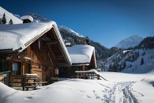 Toiture maison en montagne